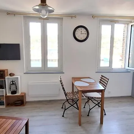 Port En Vue شقة *